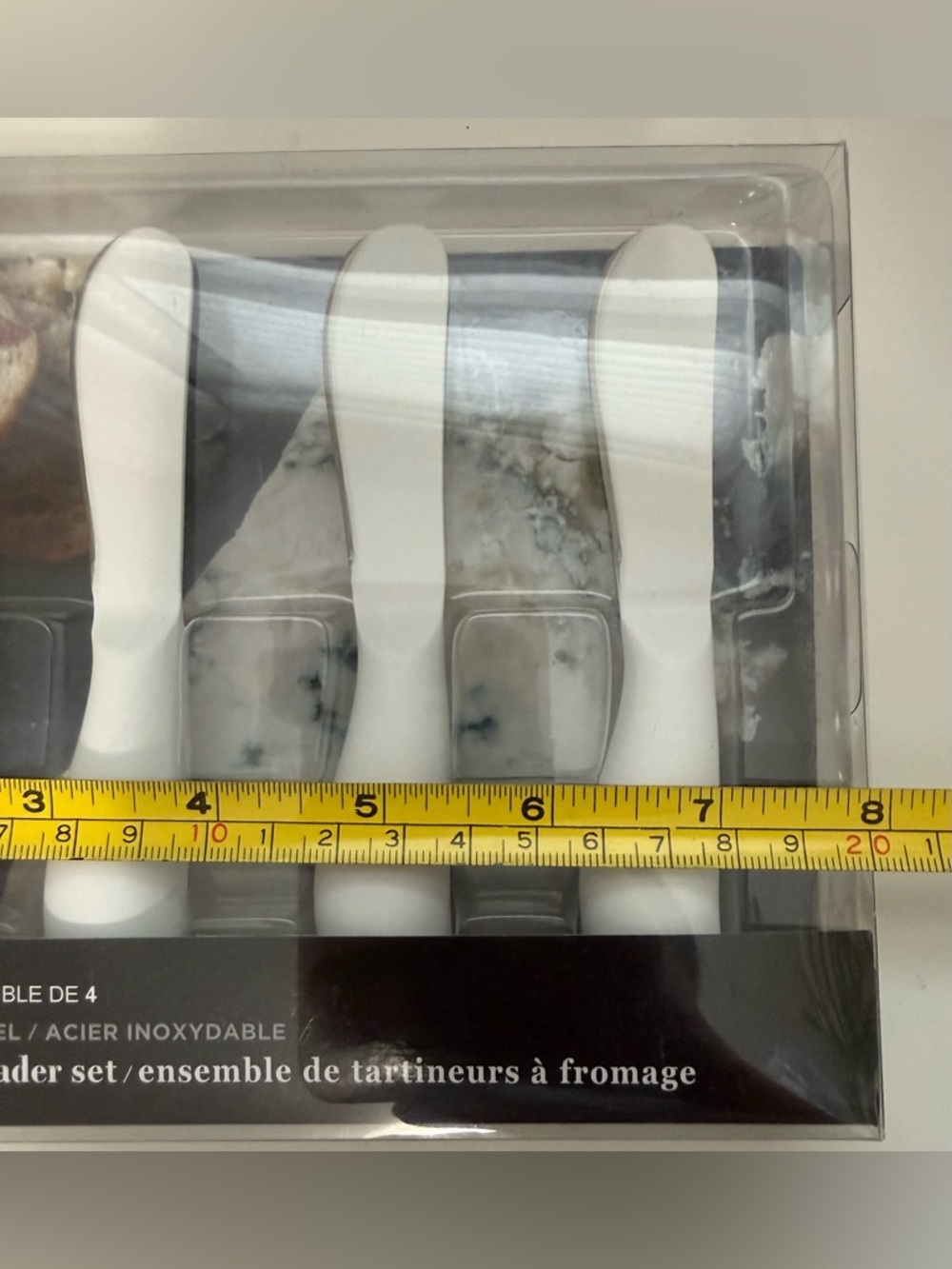 White PC Cheese Spreaders Set of 4 - Picture 4 of 5